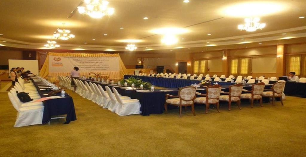 Daosavanh Resort & Spa Hotel Savannakhet Exterior foto